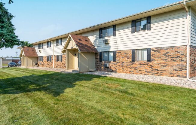 2 beds, 1 bath, 850 sqft, $1,099, Unit 2975 - C15