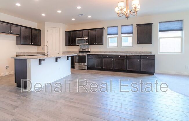 10425 E DURANT DR