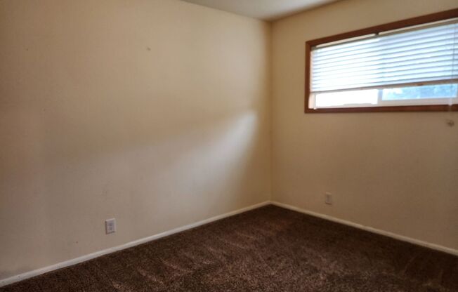 2 beds, 1 bath, $1,800