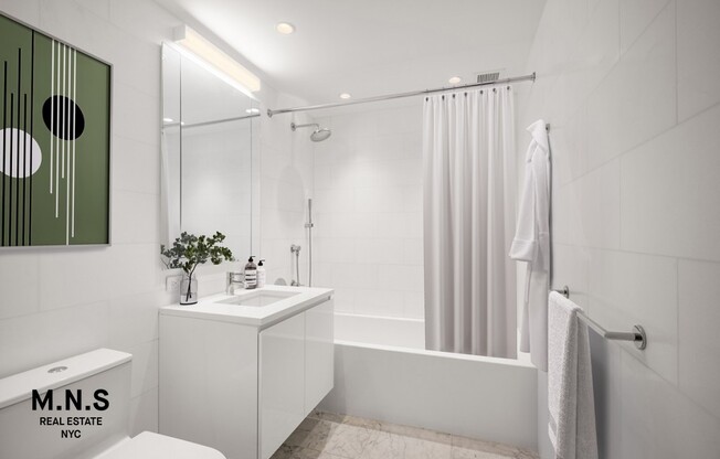 1 bed, 1 bath, $5,100, Unit 17-H