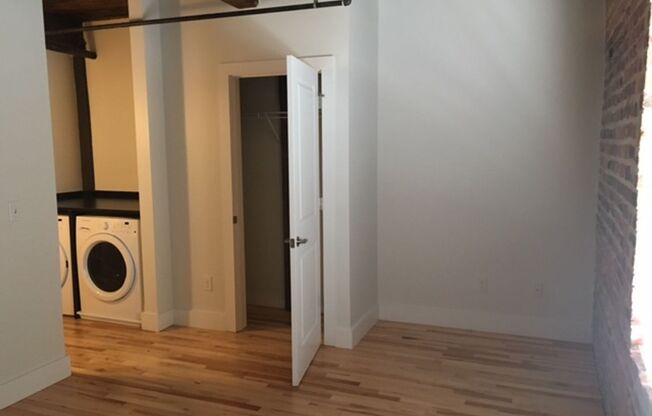 1 bed, 1 bath, 465 sqft, $1,450, Unit Apt 225
