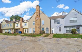 Cute 1/1.5 Townhome in Dallas!