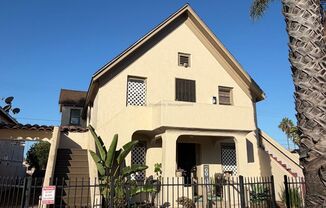 1 Bedroom West of the 5 Near the Beach-Available Now!
