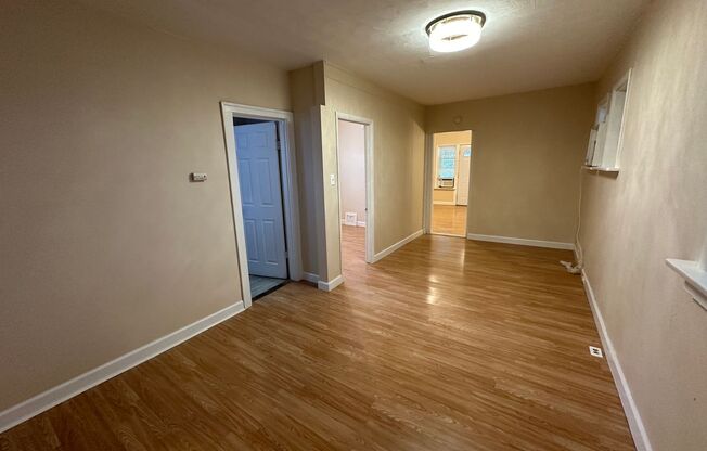 1 bed, 1 bath, 893 sqft, $800