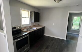 2 beds, 1 bath, $1,080