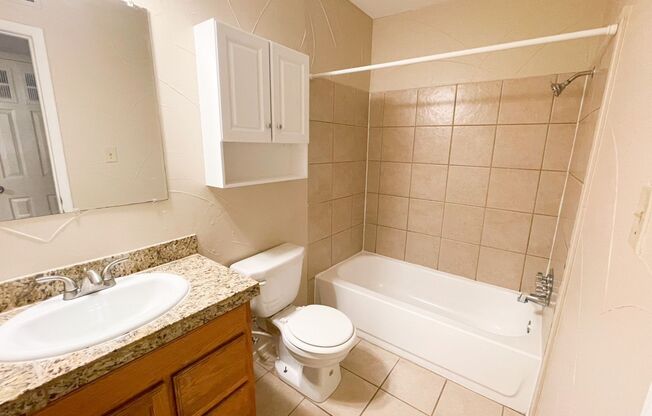 1 bed, 1 bath, $899, Unit #110