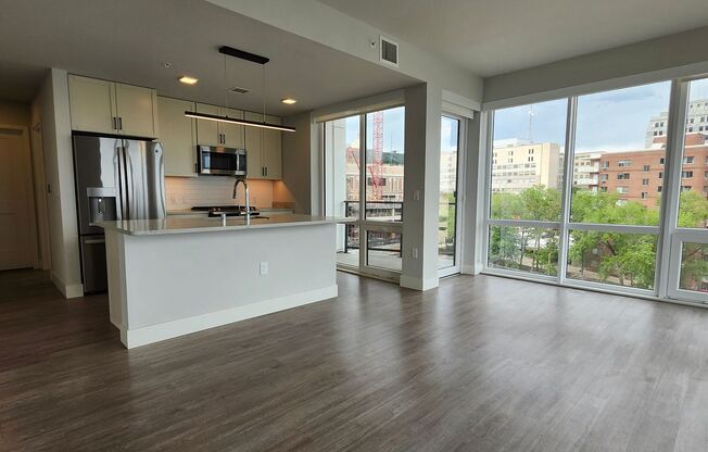 2 beds, 2 baths, 1,092 sqft, $3,965, Unit #629