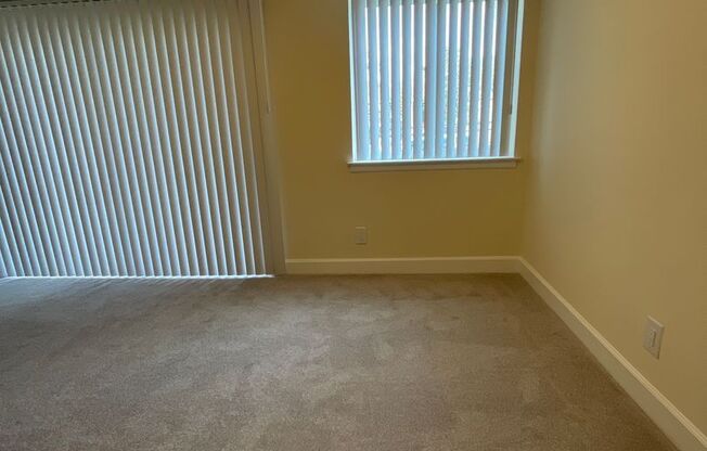 1 bed, 1 bath, 745 sqft, $1,550, Unit 14202 #A1