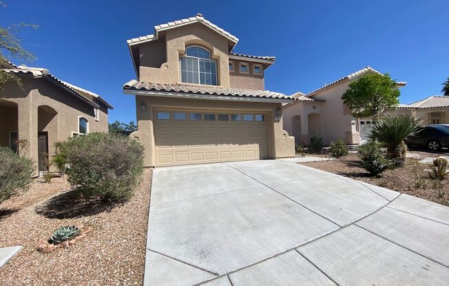 Beautiful 2 story Summerlin home nearby Red Rock Casino and Summerlin Hospital Medical Center with a bedroom and bathroom downstairs!