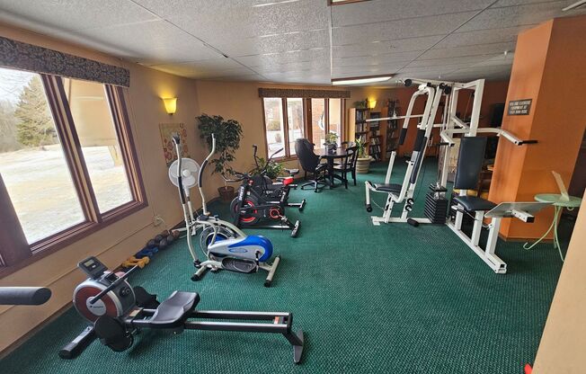 2 beds, 2 baths, 1,034 sqft, $1,299, Unit 1401 018