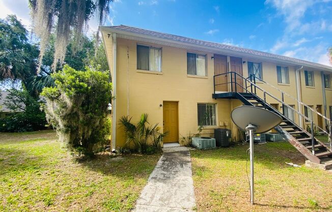 305 E. Dakin Ave - Unit 17