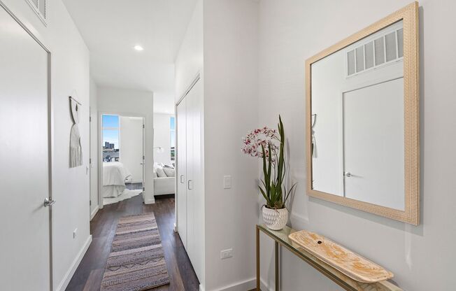 2 beds, 1 bath, 760 sqft, $3,325, Unit 606