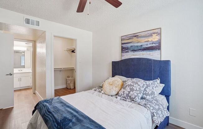 2 beds, 2 baths, 808 sqft, $1,294, Unit 1116