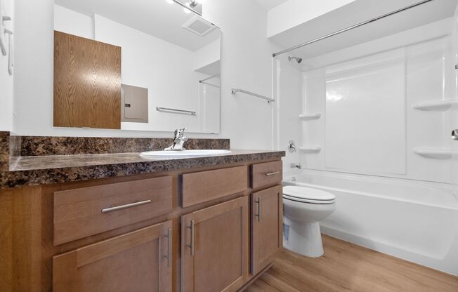 Studio, 1 bath, 420 sqft, $1,011, Unit 50