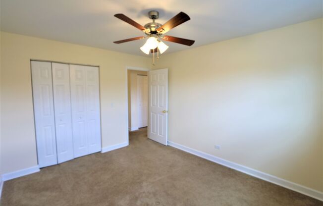 2 beds, 1 bath, 1,050 sqft, $1,100, Unit UNIT 2D