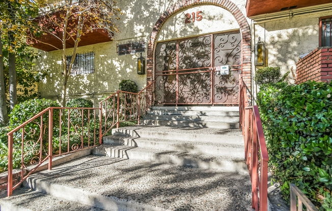 215 South Rampart Boulevard - 8