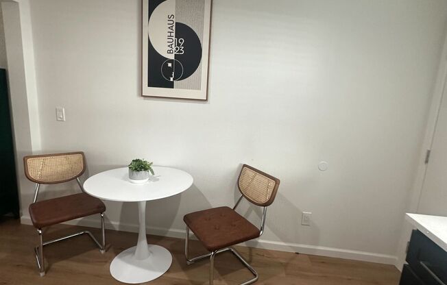 1 bed, 1 bath, 595 sqft, $1,290, Unit 115