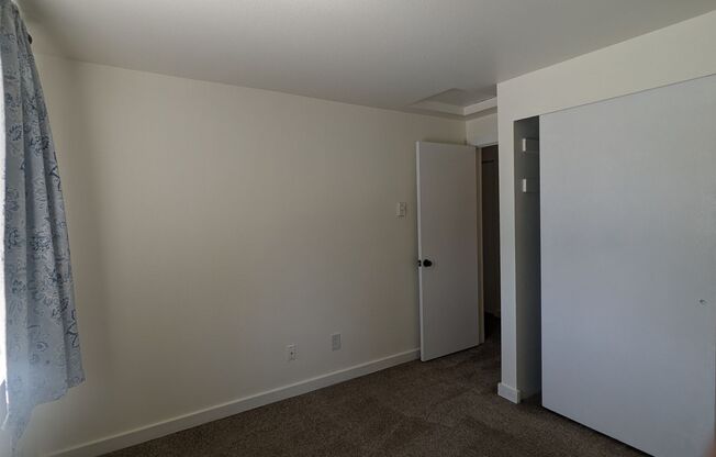 2 beds, 1 bath, $1,900, Unit # #A 201