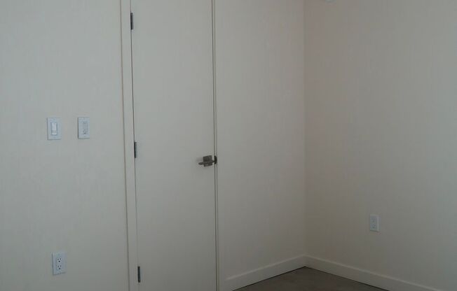 2 beds, 1 bath, 643 sqft, $2,895, Unit 210