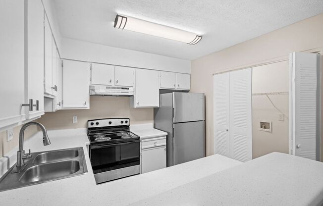 1 bed, 1 bath, 775 sqft, $1,100, Unit 019