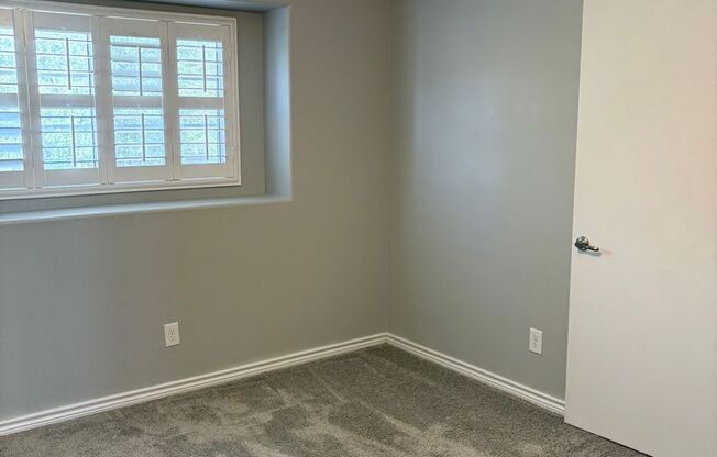 3 beds, 2.5 baths, $2,050, Unit # 1159