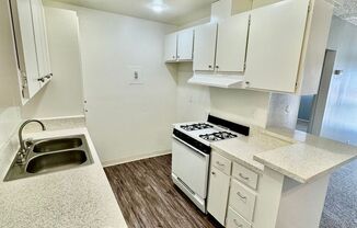 1 bed, 1 bath, 700 sqft, $2,000, Unit 448
