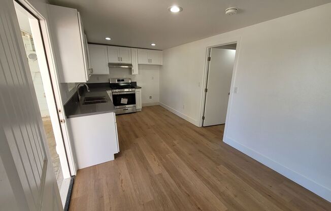 4th Street - 13564
