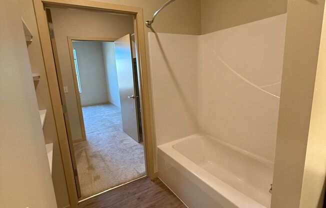 2 beds, 2 baths, 1,148 sqft, $2,170, Unit 104-316