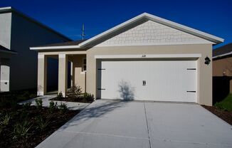 Single Family Home in Davenport now Available For Rent!