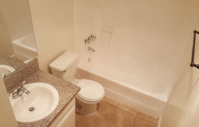 2 beds, 2 baths, 792 sqft, $2,250, Unit # 122