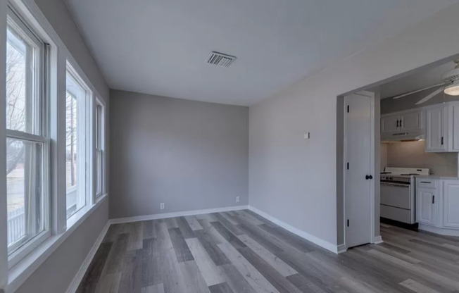 2803 Elm