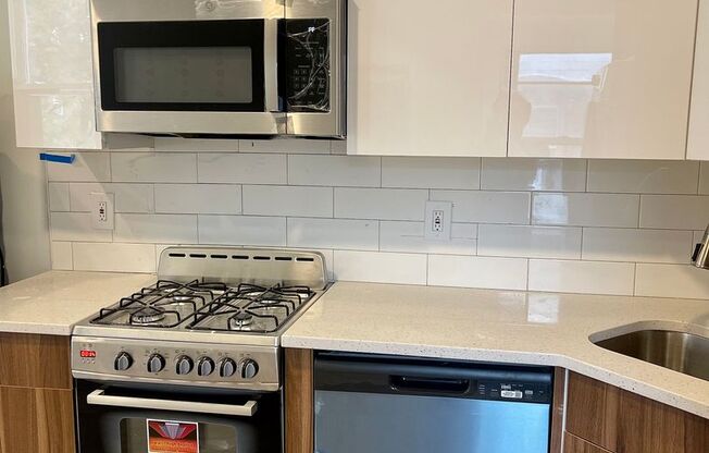 525 South 42nd Street