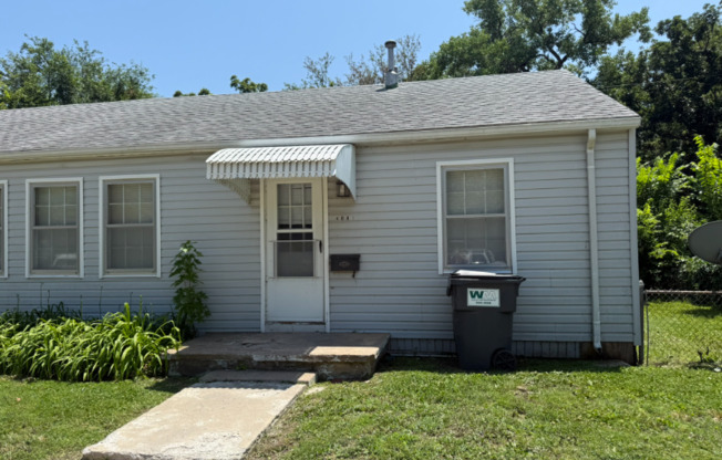 4041 E WHITNEY