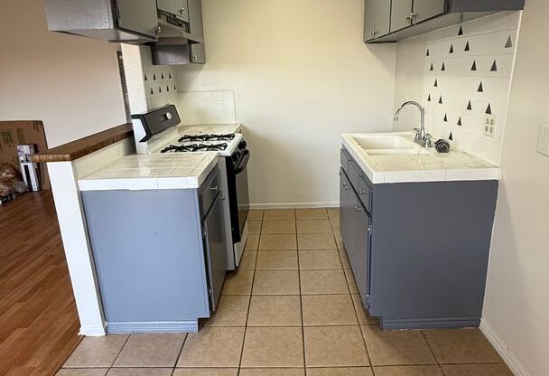 13921 YUKON LP