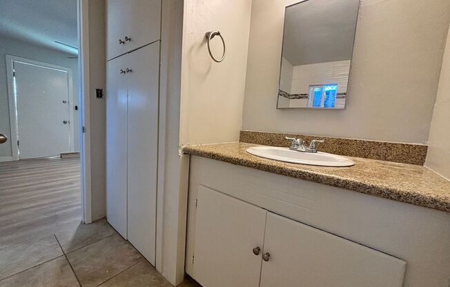 Studio, 1 bath, 500 sqft, $2,195, Unit 12