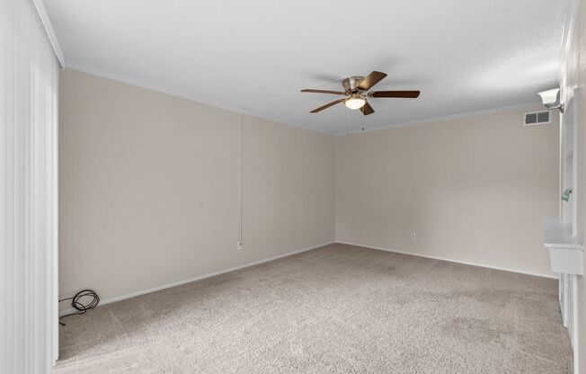 3 beds, 1 bath, 1,172 sqft, $1,450, Unit #12