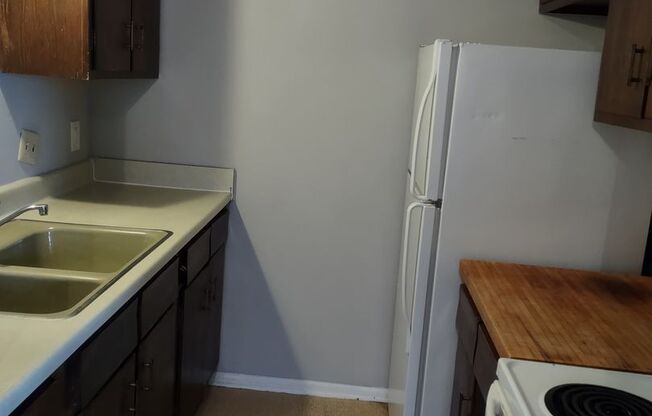 1 bed, 1 bath, 550 sqft, $750, Unit 5