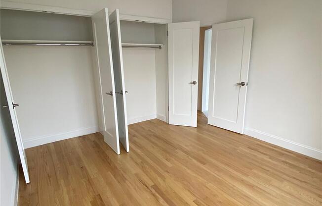 116 BAY RDG AVE