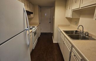 2 beds, 2 baths, $1,750