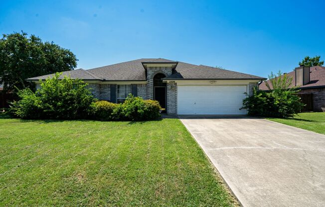 3306 Scenic Glen Dr, Mansfield, TX 76063