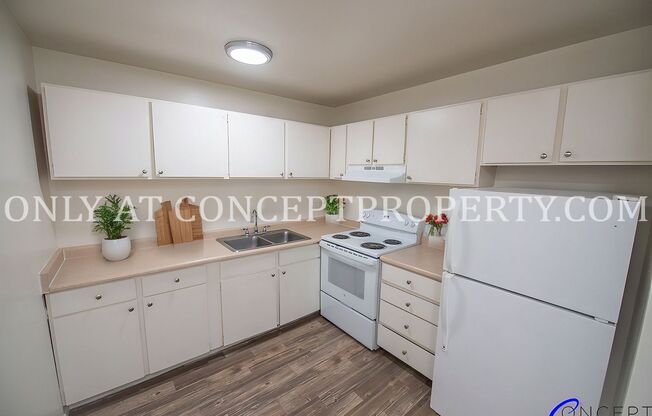 1 bed, 1 bath, 600 sqft, $1,165, Unit B10