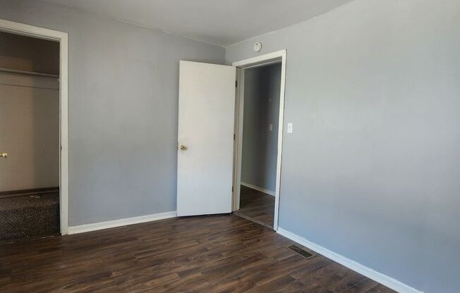 Spacious updated Three Bedroom /1.5 Baths -  Near 10th & Sherman