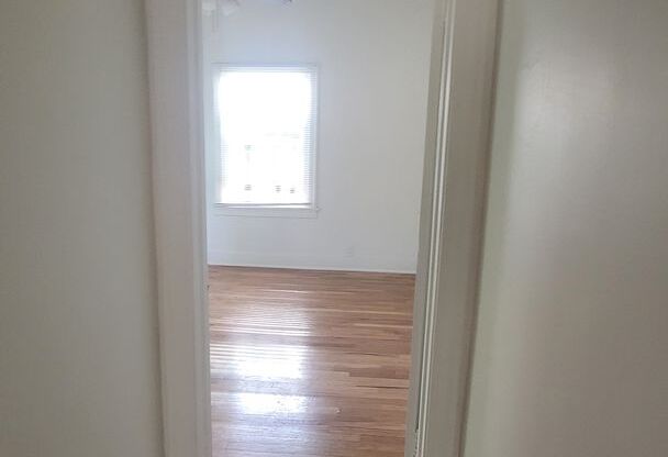 1 bed, 1 bath, $1,950