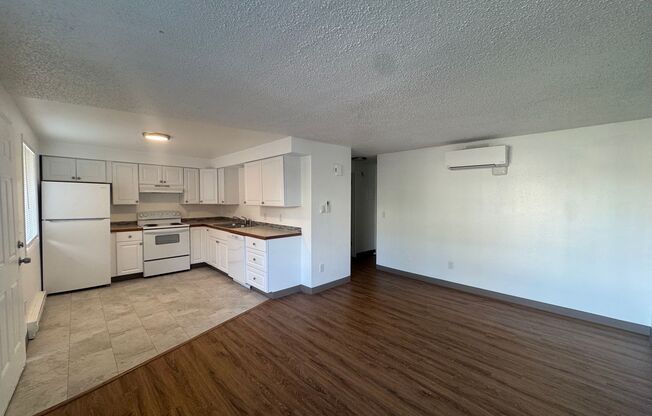 Hartson 8-Plex
