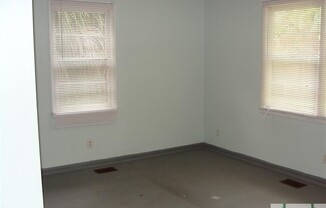 509 W 37 ST