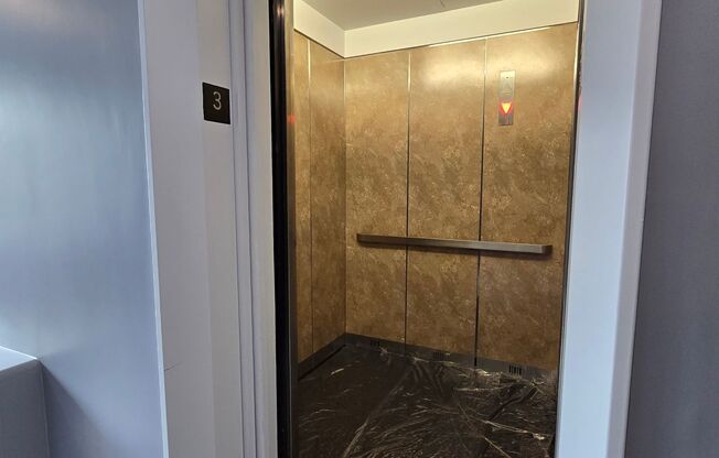 Everything is new! Harvard Sq! Walk to T! Large 1bd with balcony! Parking included!