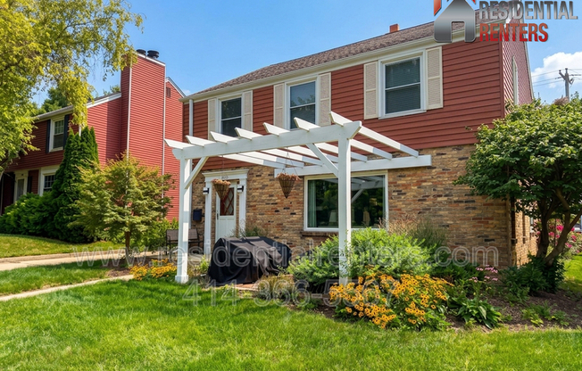 2913 E RHODE IS AVE