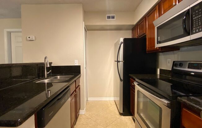 2 beds, 2 baths, $1,595