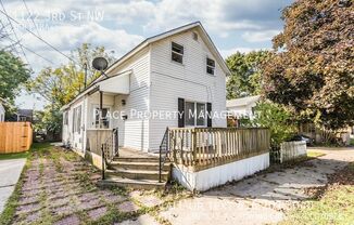 1122 3 ST NW