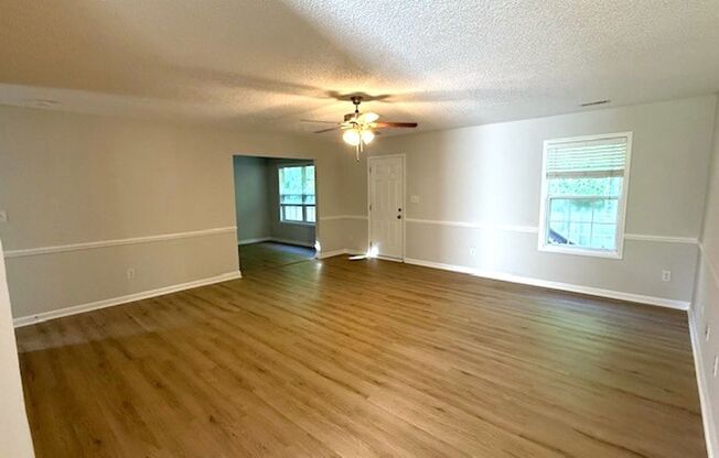 Great 3BD ranch home w/ 1 car garage in quiet neighborhood in Fuquay Varina!